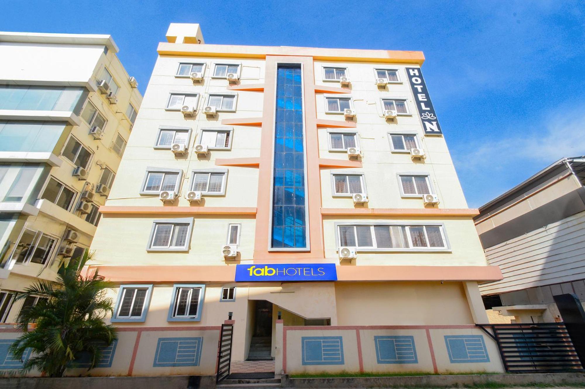 Fabhotel N Residency, Hitech City - 350M From Yashoda Hospital, Hitech City Haidarábád Kültér fotó