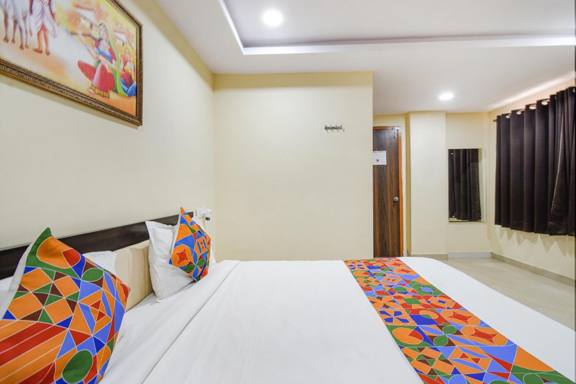 Fabhotel N Residency, Hitech City - 350M From Yashoda Hospital, Hitech City Haidarábád Kültér fotó