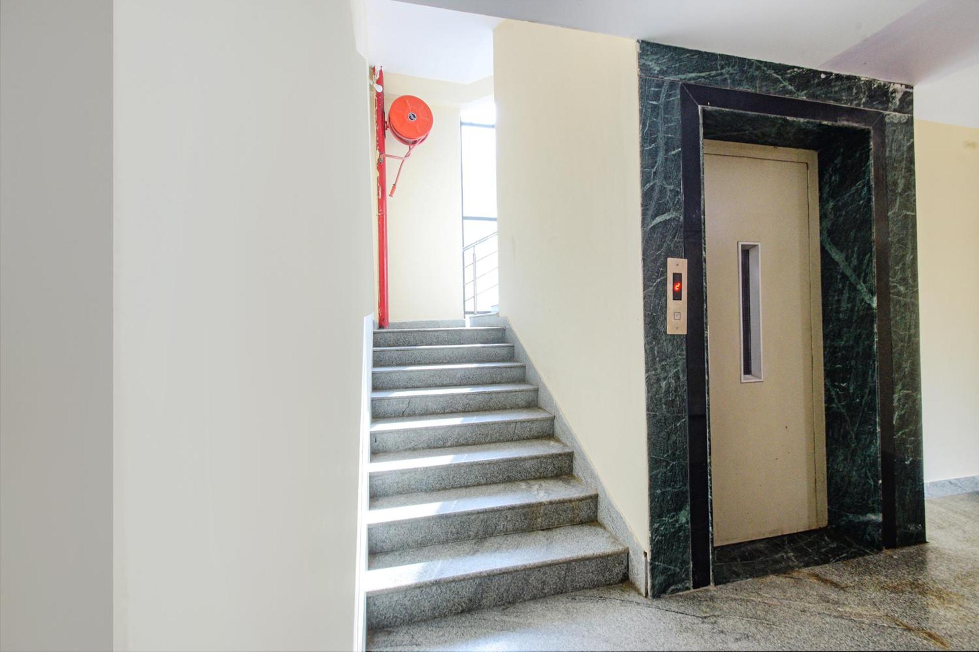 Fabhotel N Residency, Hitech City - 350M From Yashoda Hospital, Hitech City Haidarábád Kültér fotó